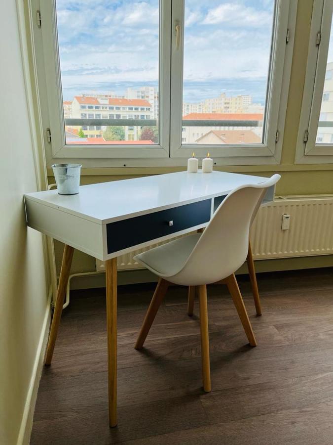Espace 500 - Cosy, Wifi & Vue Sur La Ville Saint-Etienne  Eksteriør bilde